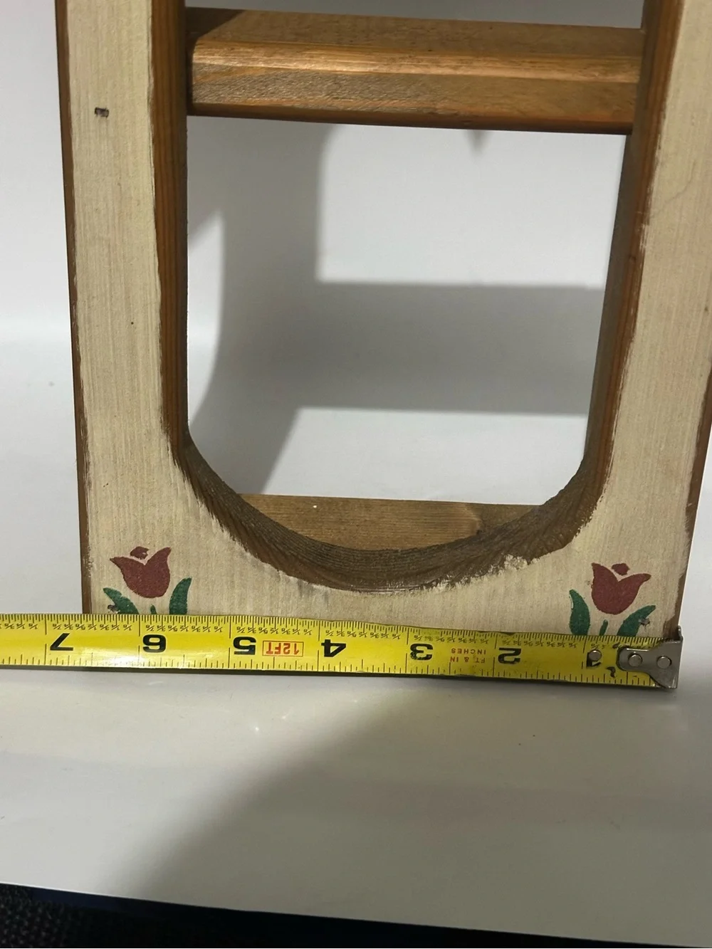 Wooden Heart & Tulip Shelf Wall Decor in Cream and Blue